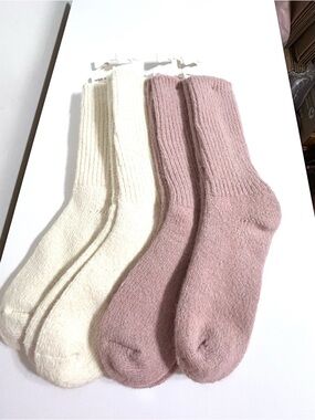 NWT Four pairs Aerie Crew Socks